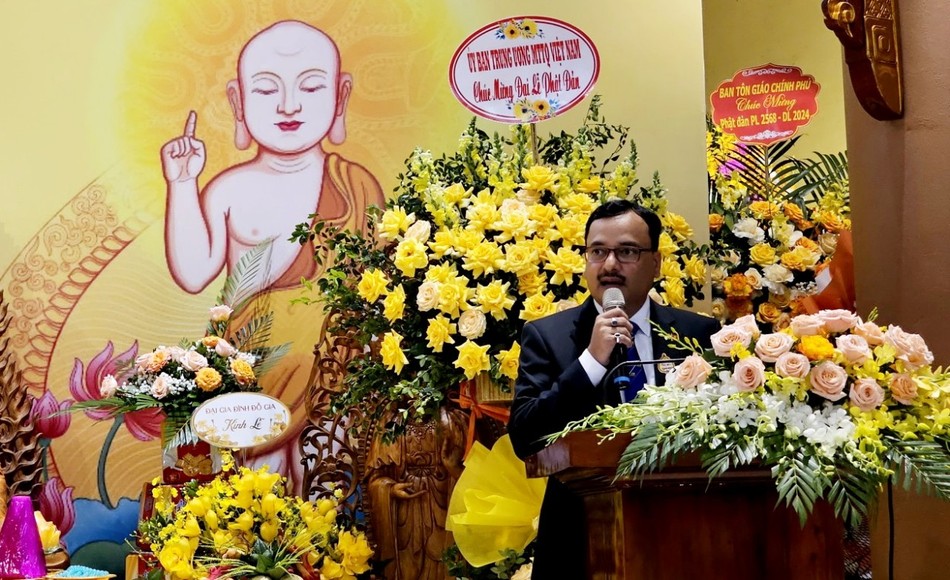 Ông Subhash Prasad Gupta phát biểu tại buổi lễ Ông Subhash Prasad Gupta phát biểu tại buổi lễ