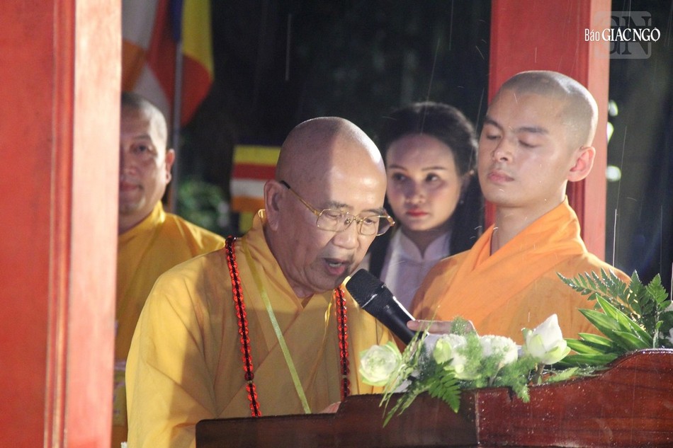 Hòa thượng Thích Khế Chơn phát biểu khai mạc