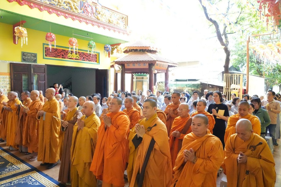 Chư Tăng Ni, Phật tử tham dự