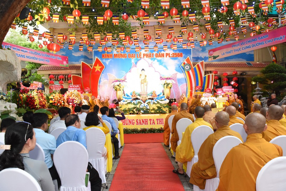 Quang cảnh buổi lễ