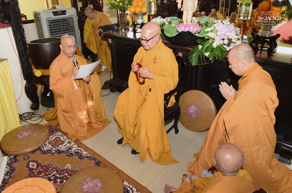 Nhị vị Thượng tọa đối thú an cư Nhị vị Thượng tọa đối thú an cư