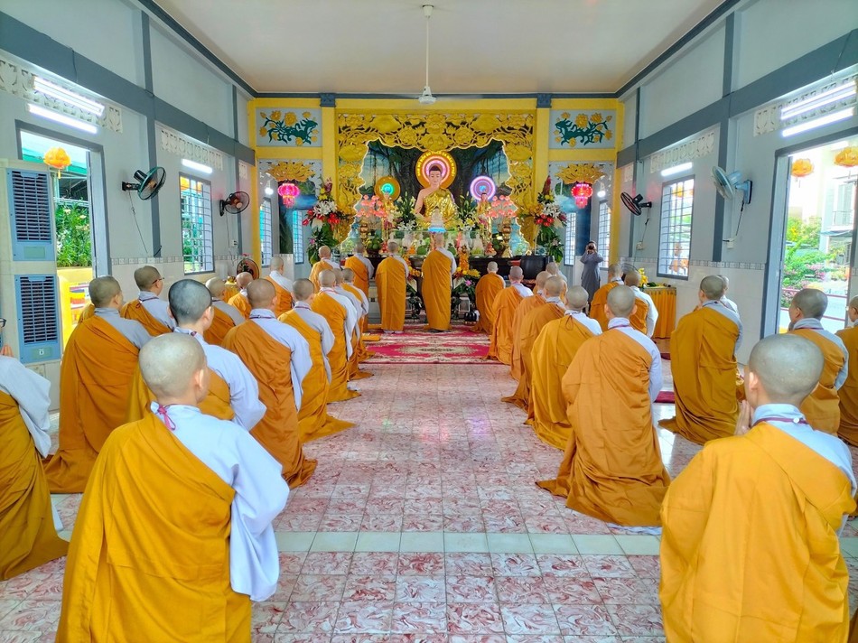 Lễ tác pháp an cư tại chỗ của chư Ni chùa Thiền Quang