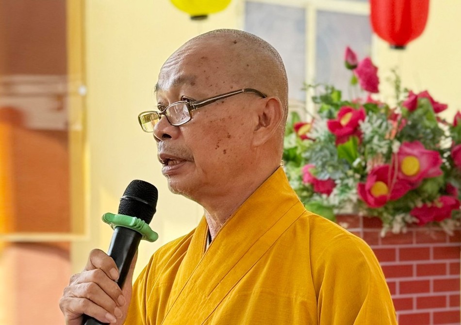 Hòa thượng Thích Huệ Pháp phát biểu khai mạc