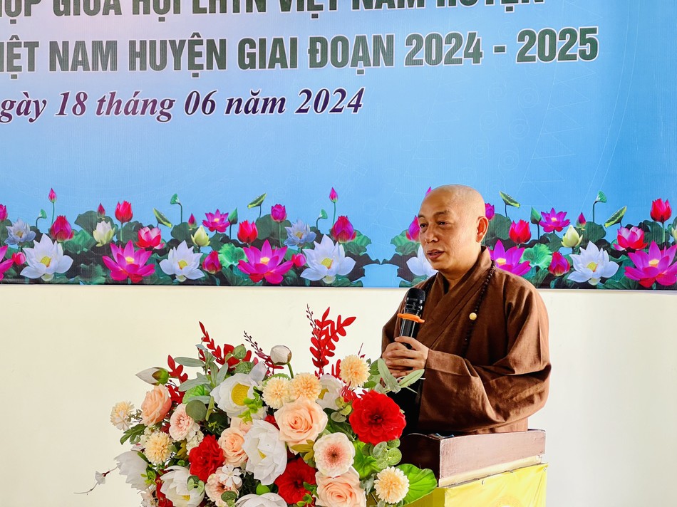 Đại đức Thích Quảng Dũng phát biểu Đại đức Thích Quảng Dũng phát biểu