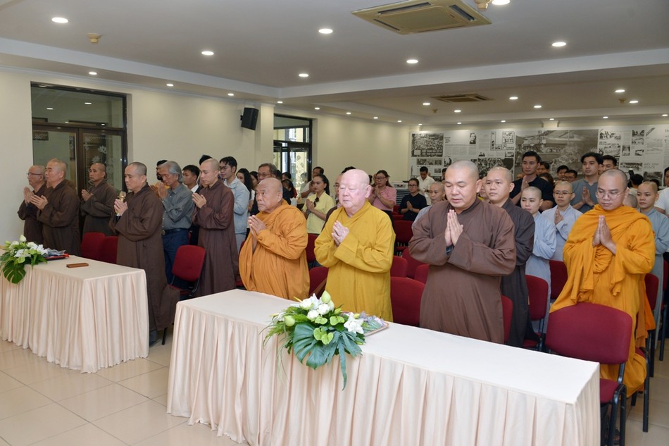 Niệm Phật cầu gia hộ