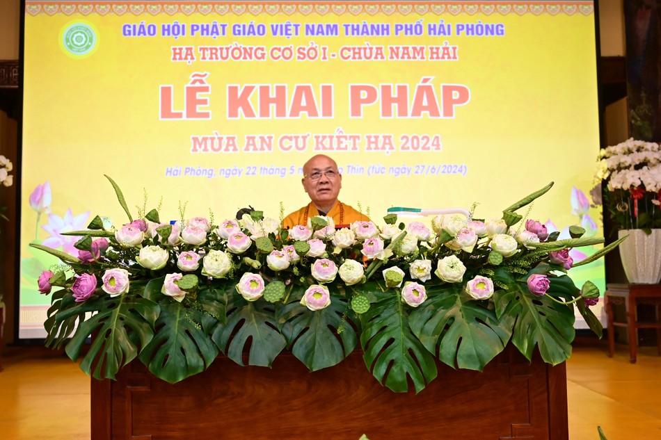 Hòa thượng Thích Quảng Tùng thuyết giảng