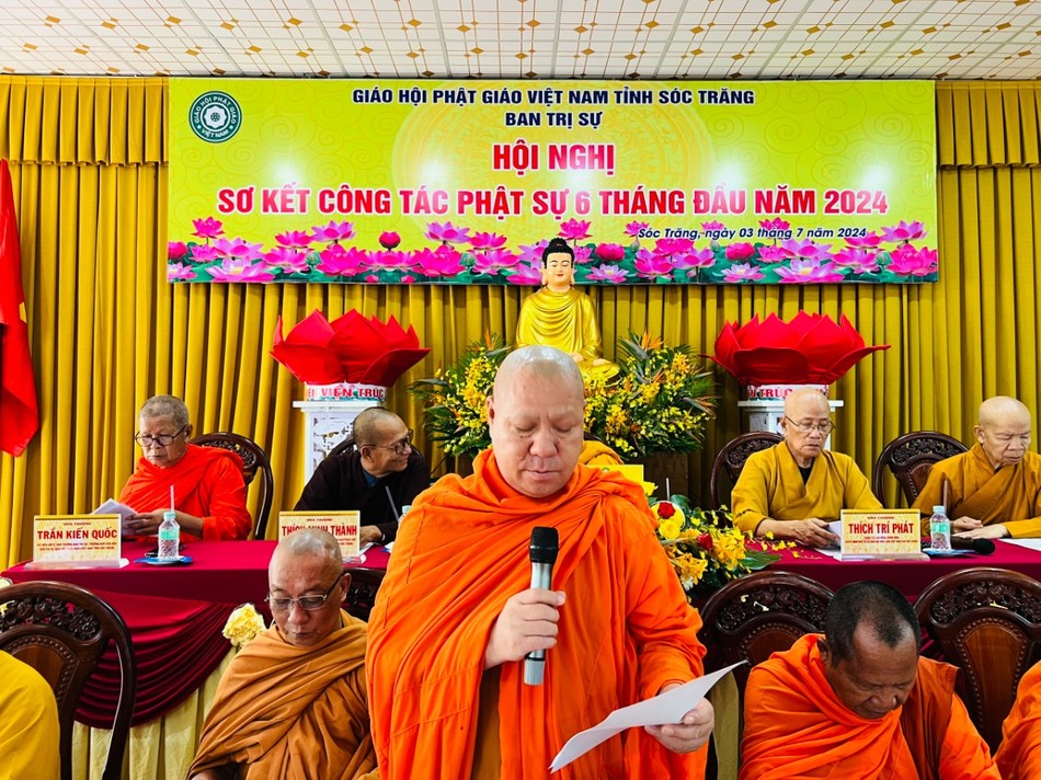 Thượng tọa Lý Đức phát biểu khai mạc Thượng tọa Lý Đức phát biểu khai mạc