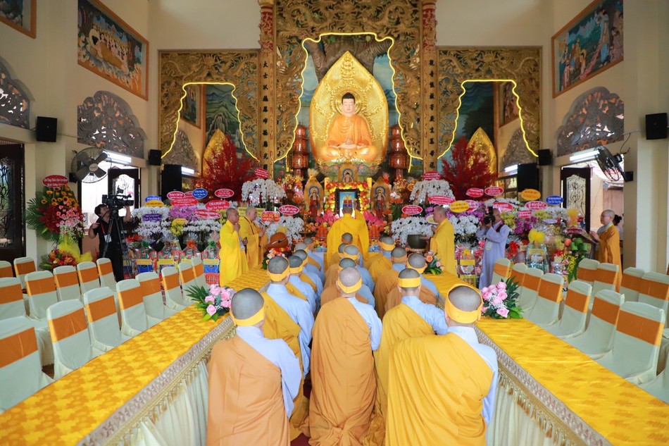 Khóa lễ cung tiến Giác linh Khóa lễ cung tiến Giác linh