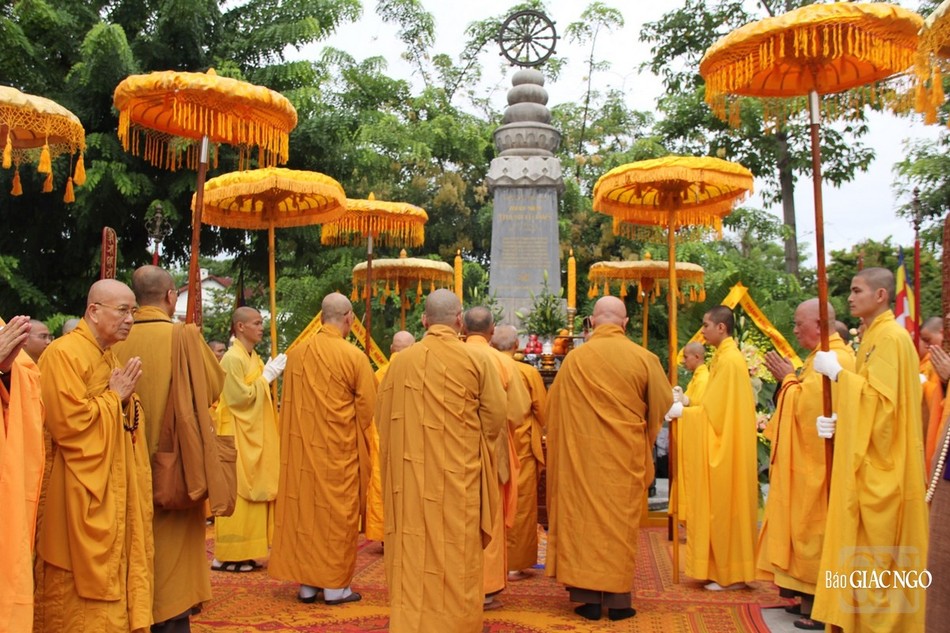 Trang nghiêm khóa lễ Trang nghiêm khóa lễ