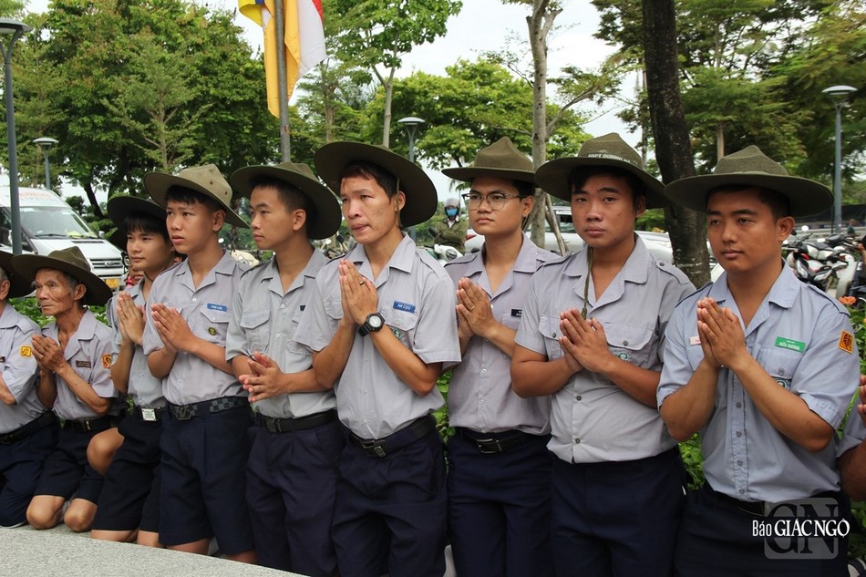 Tưởng nhớ thế hệ anh chị Phật tử bị sát hại trong mùa Phật đản Phật lịch 2507 tại Đài Phát thanh Huế Tưởng nhớ thế hệ anh chị Phật tử bị sát hại trong mùa Phật đản Phật lịch 2507 tại Đài Phát thanh Huế