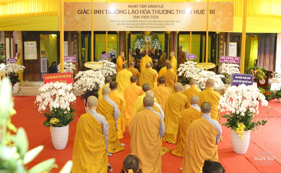 Khóa lễ cung tiến Giác linh Hòa thượng
