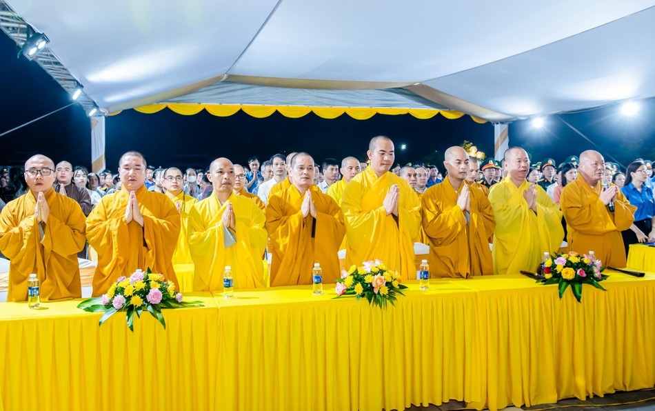 Chư Tăng đồng tụng Bát-nhã tâm kinh