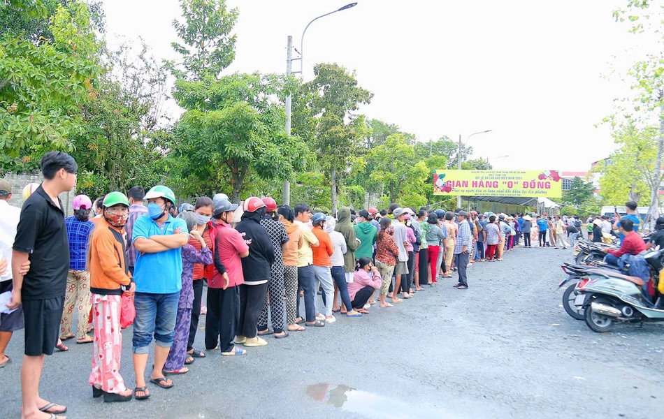 Ban Tổ chức đã chuẩn bị hơn 500 phần để phục vụ bà con khó khăn tại địa phương