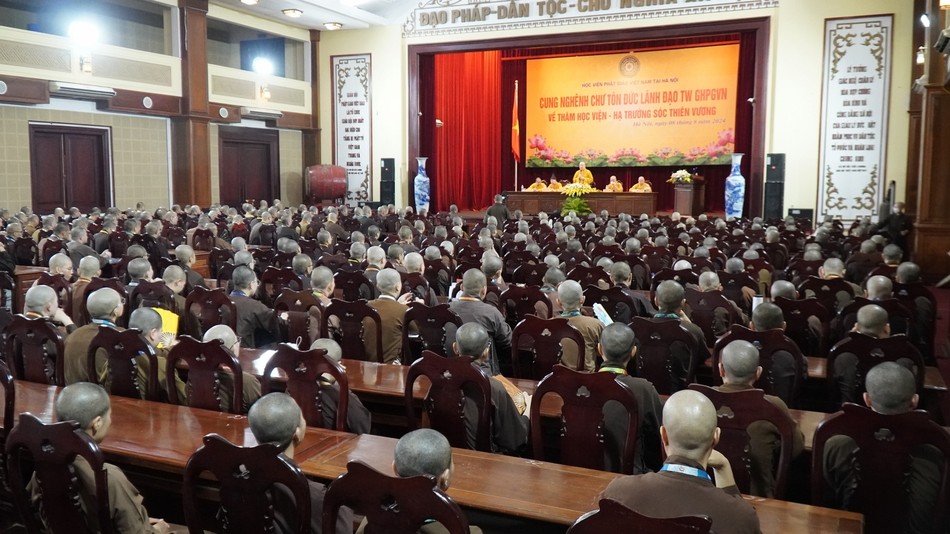 Quang cảnh buổi lễ Quang cảnh buổi lễ