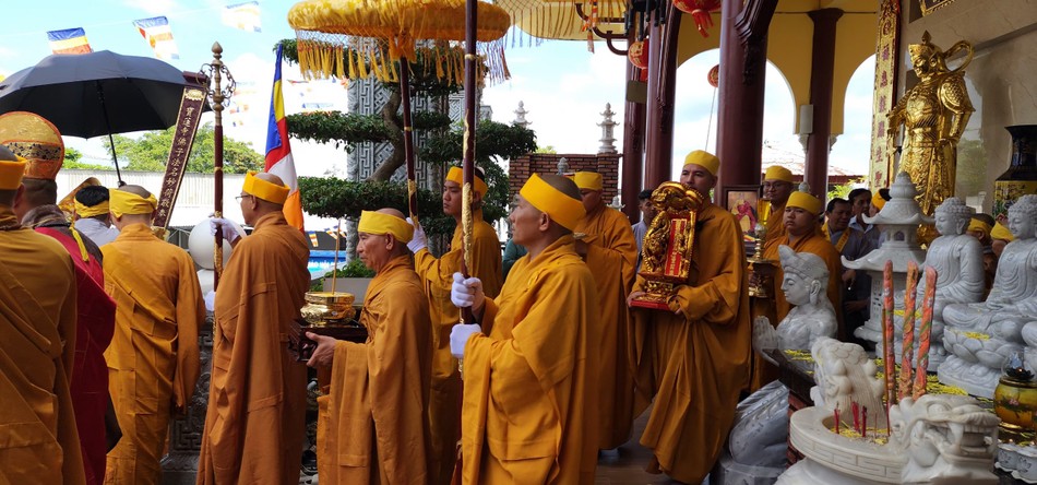 Cung thỉnh Giác linh Hòa thượng Thích Huệ Thành hồi quy bổn tự - chùa Liên Hoa (xã An Trạch, H.Đông Hải, tỉnh Bạc Liêu)