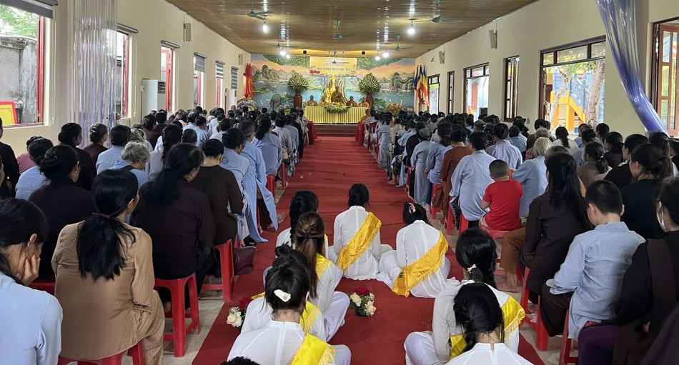 Quang cảnh buổi lễ Quang cảnh buổi lễ