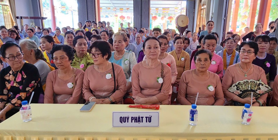 Phật tử tham dự Phật tử tham dự