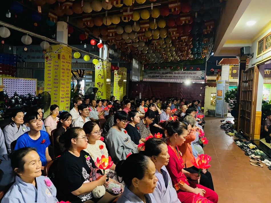 Tưởng nhớ công ơn đấng sinh thành Tưởng nhớ công ơn đấng sinh thành