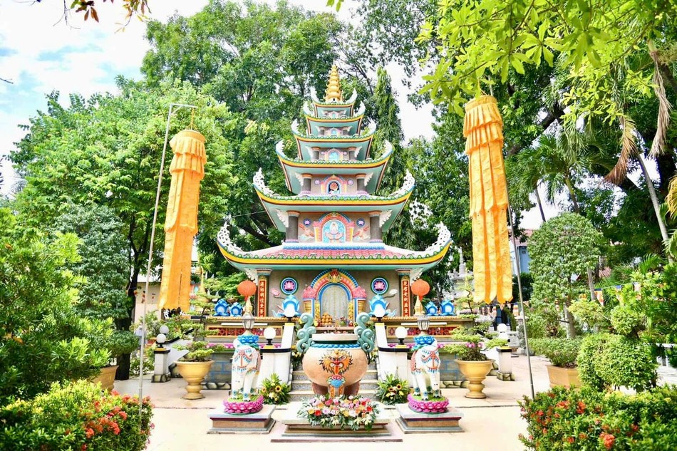 Bảo tháp Hòa thượng Thích Thiện Phước