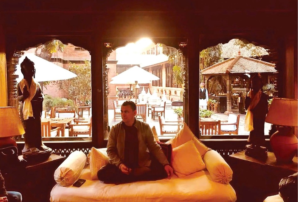 Cem Sen trong buổi thảo luận về Phật pháp Cem Sen trong buổi thảo luận về Phật pháp