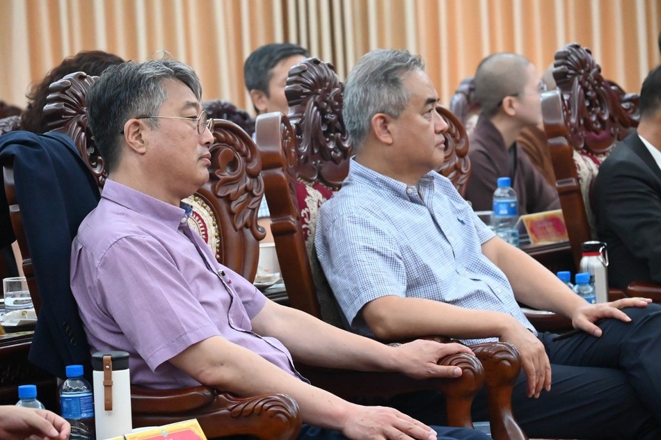 Đại biểu tham dự Đại biểu tham dự