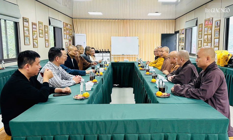 Quang cảnh buổi gặp mặt Quang cảnh buổi gặp mặt