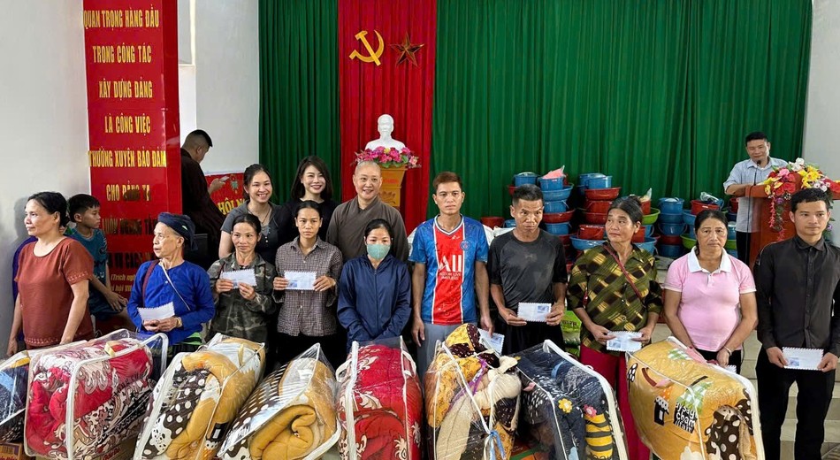 San sẻ yêu thương San sẻ yêu thương