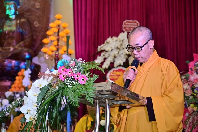 Thượng tọa Thích Bản Điền, Phó Chánh Văn phòng Ban Trị sự GHPGVN TP.Hải Phòng công bố quyết định bổ nhiệm trụ trì chùa Phương Khánh Thượng tọa Thích Bản Điền, Phó Chánh Văn phòng Ban Trị sự GHPGVN TP.Hải Phòng công bố quyết định bổ nhiệm trụ trì chùa Phương Khánh