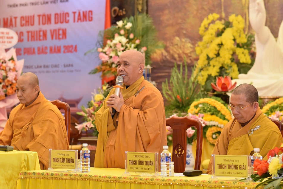 Thượng tọa Thích Tâm Thuần phát biểu khai mạc Thượng tọa Thích Tâm Thuần phát biểu khai mạc