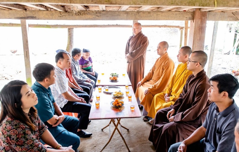 Thượng tọa Thích Tâm Định phát biểu Thượng tọa Thích Tâm Định phát biểu