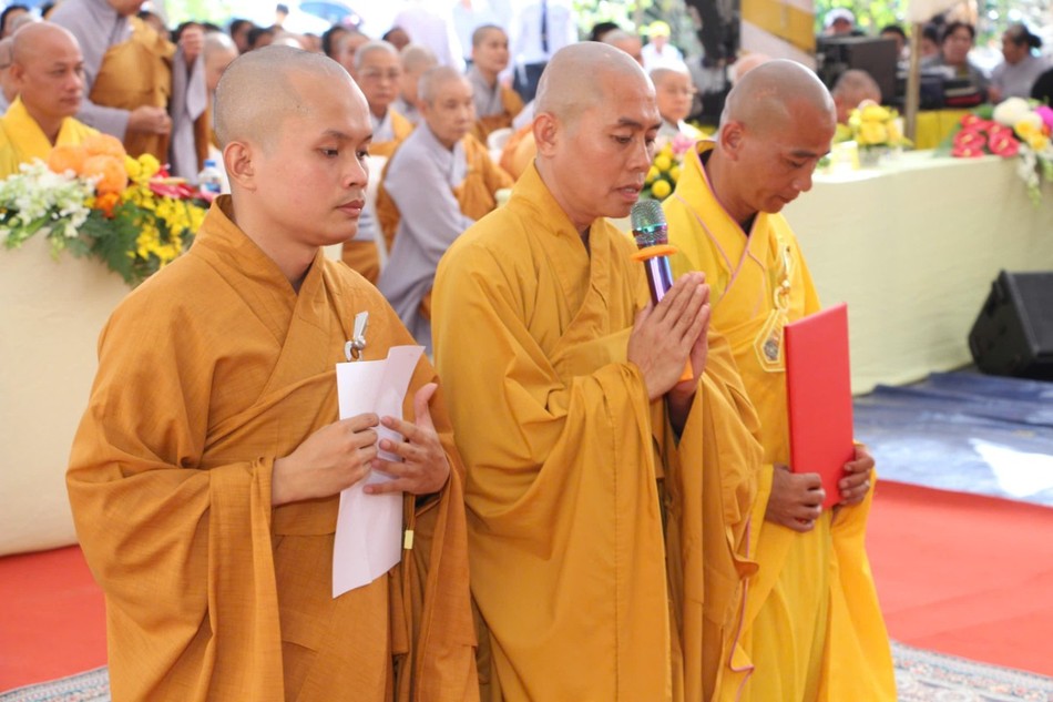 Đại đức Thích Nguyên Thiện dâng lời phát nguyện