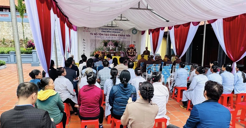 Quang cảnh buổi lễ Quang cảnh buổi lễ