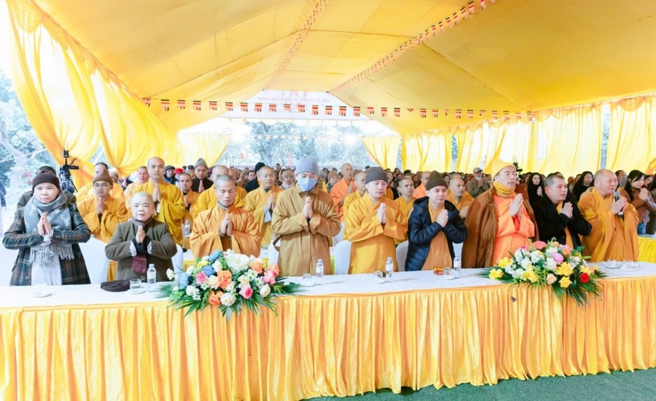 Niệm Phật cầu gia hộ