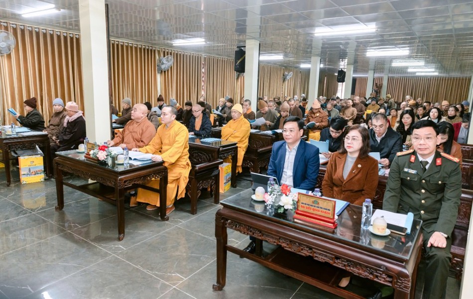 Chư Tăng Ni, đại biểu, Phật tử tham dự hội nghị Chư Tăng Ni, đại biểu, Phật tử tham dự hội nghị