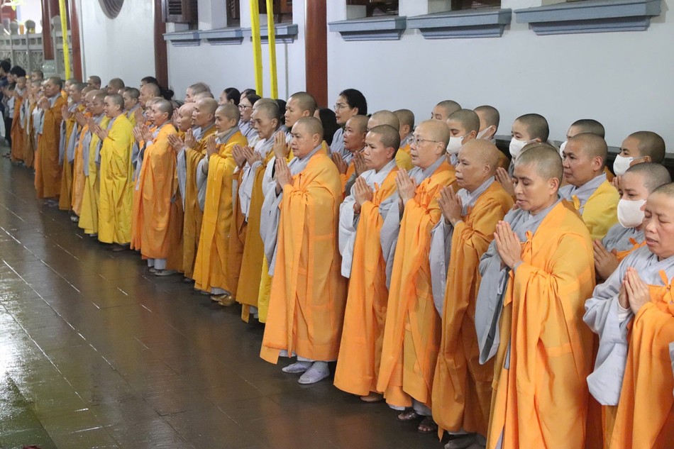 Chư Ni hộ niệm Chư Ni hộ niệm