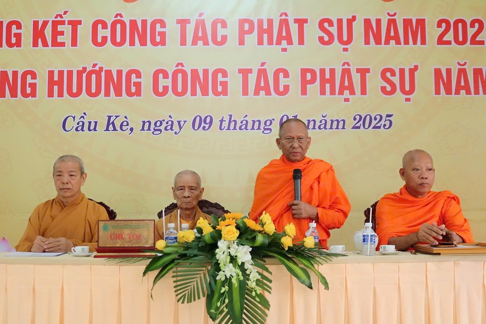 Hòa thượng Thạch Sok Xane ban đạo từ Hòa thượng Thạch Sok Xane ban đạo từ