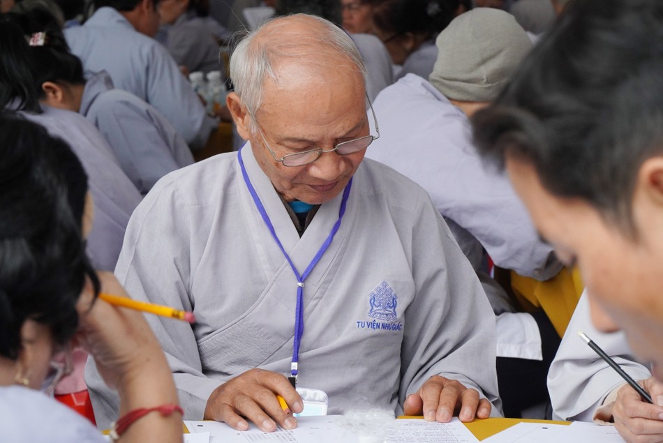 Phật tử Trần Đình Thương, sinh năm 1953 đến từ H.Củ Chi - Ảnh: N.D Phật tử Trần Đình Thương, sinh năm 1953 đến từ H.Củ Chi - Ảnh: N.D