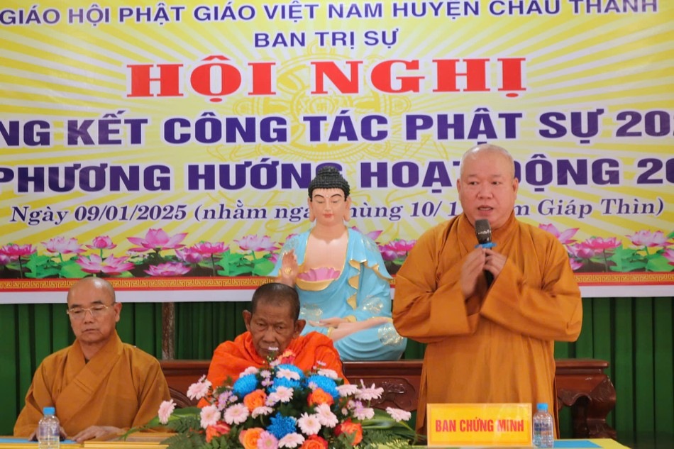 Thượng tọa Thích Tâm Khiết phát biểu chỉ đạo Thượng tọa Thích Tâm Khiết phát biểu chỉ đạo