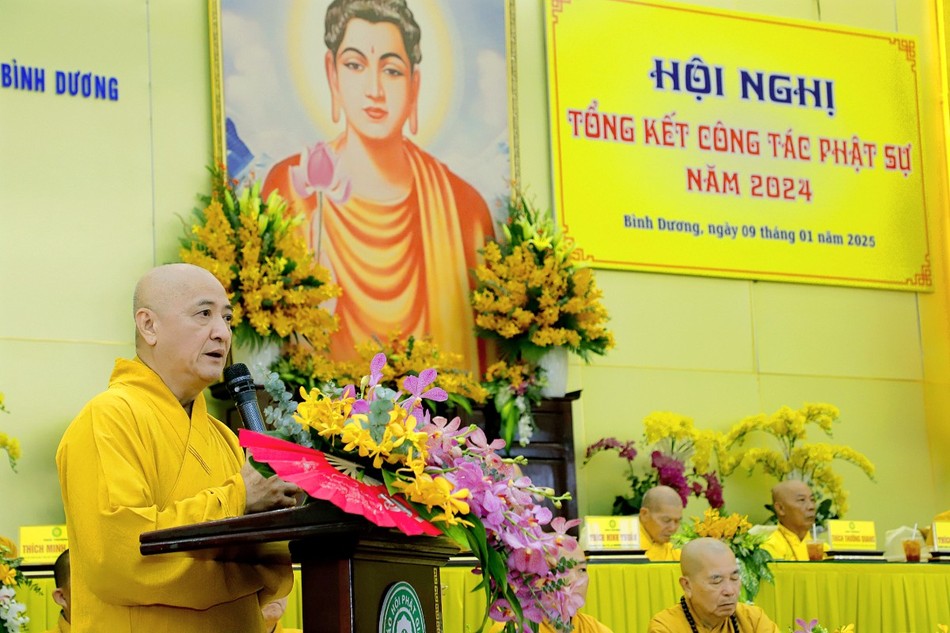 Hòa thượng Thích Huệ Thông phát biểu khai mạc