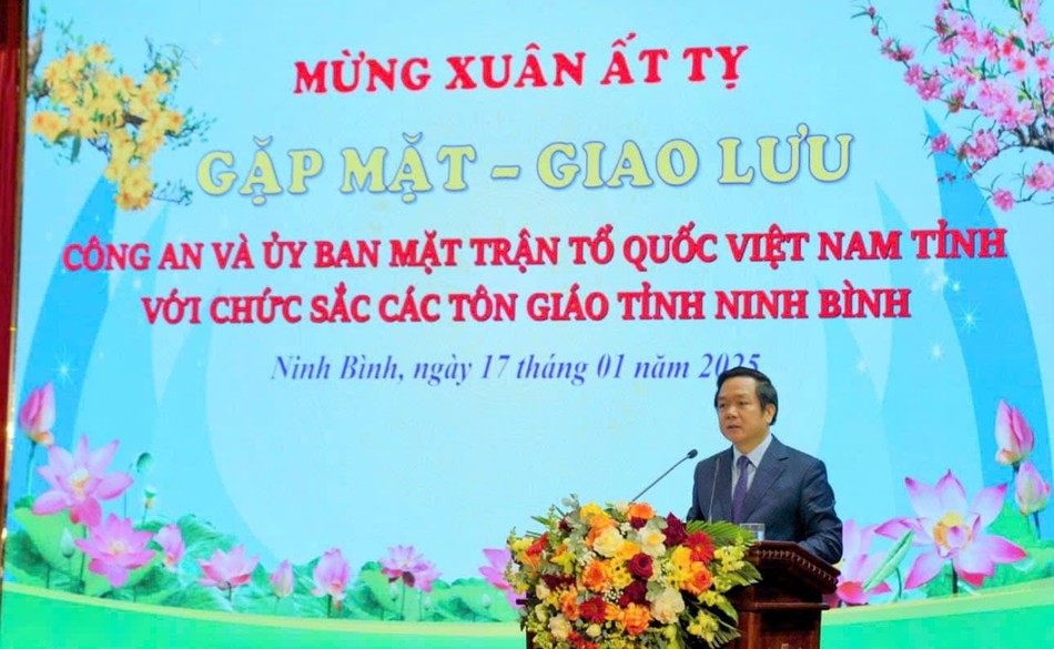 Chủ tịch UBND tỉnh Ninh Bình Phạm Quang Ngọc phát biểu