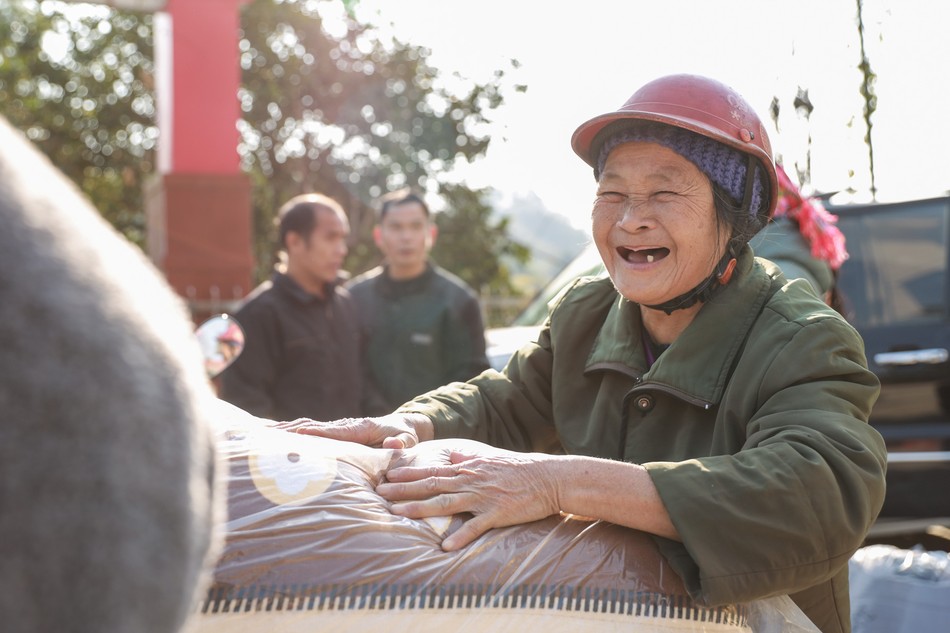 Những nụ cười xua tan giá lạnh của miền cao Tây Bắc Những nụ cười xua tan giá lạnh của miền cao Tây Bắc