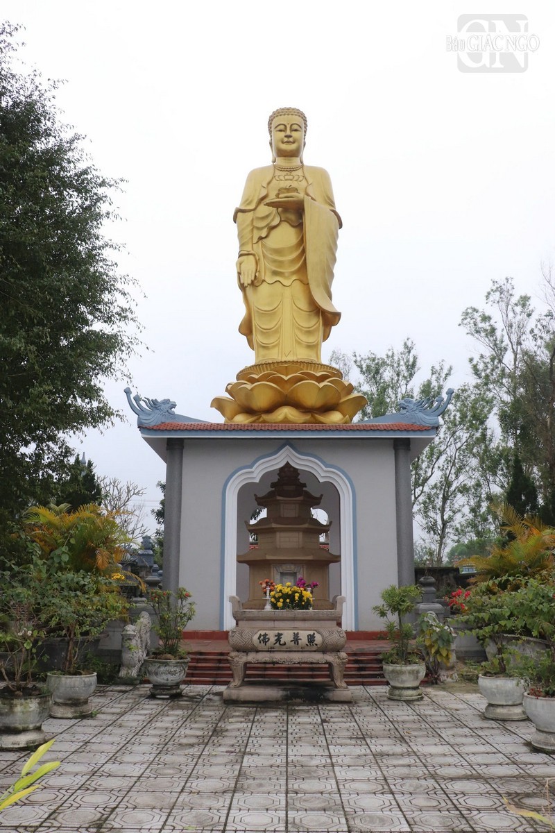 Tháp Hòa thượng Thích Ân Cần