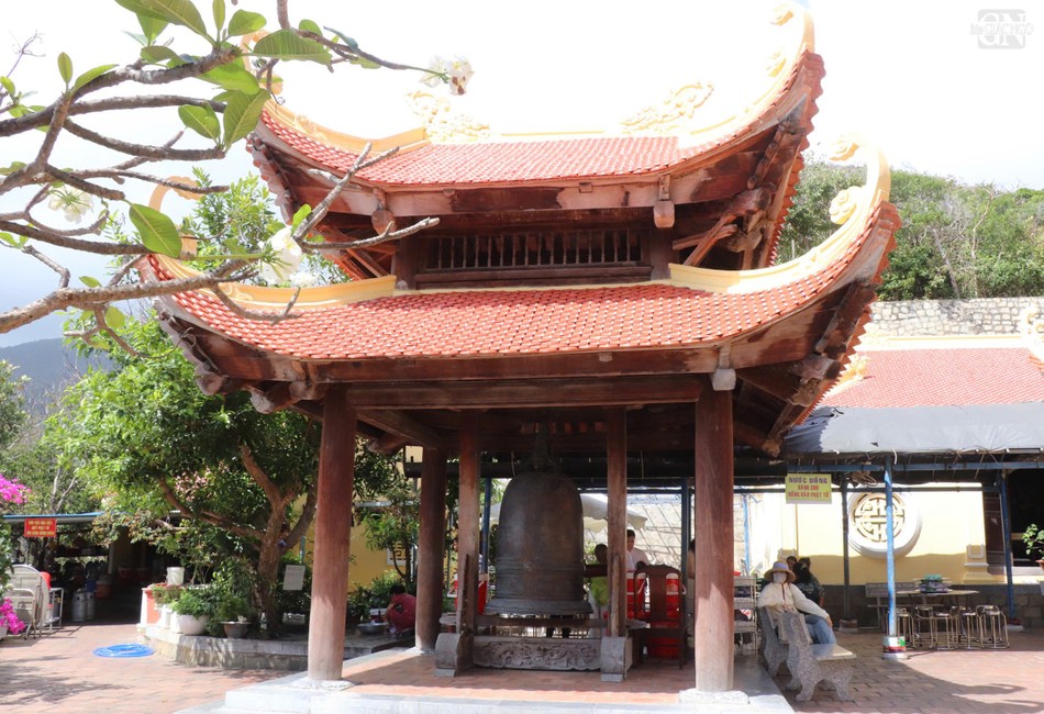 Trải qua hơn nửa thế kỷ, chùa Vân Sơn không chỉ là biểu tượng của tinh thần từ bi, trí tuệ của đạo Phật...