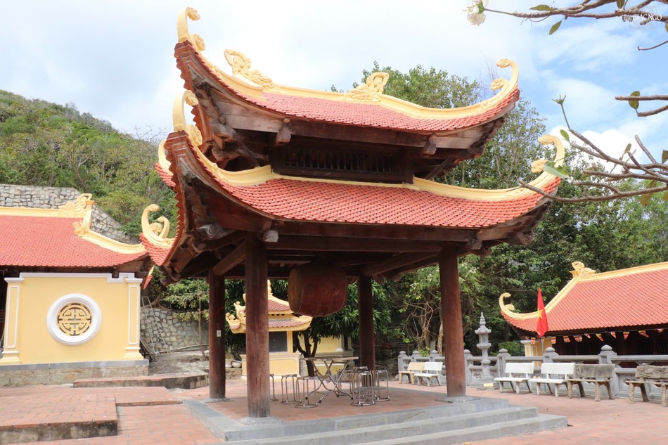 ...mà còn là chứng nhân lịch sử, gắn liền với bao thăng trầm của mảnh đất Côn Đảo