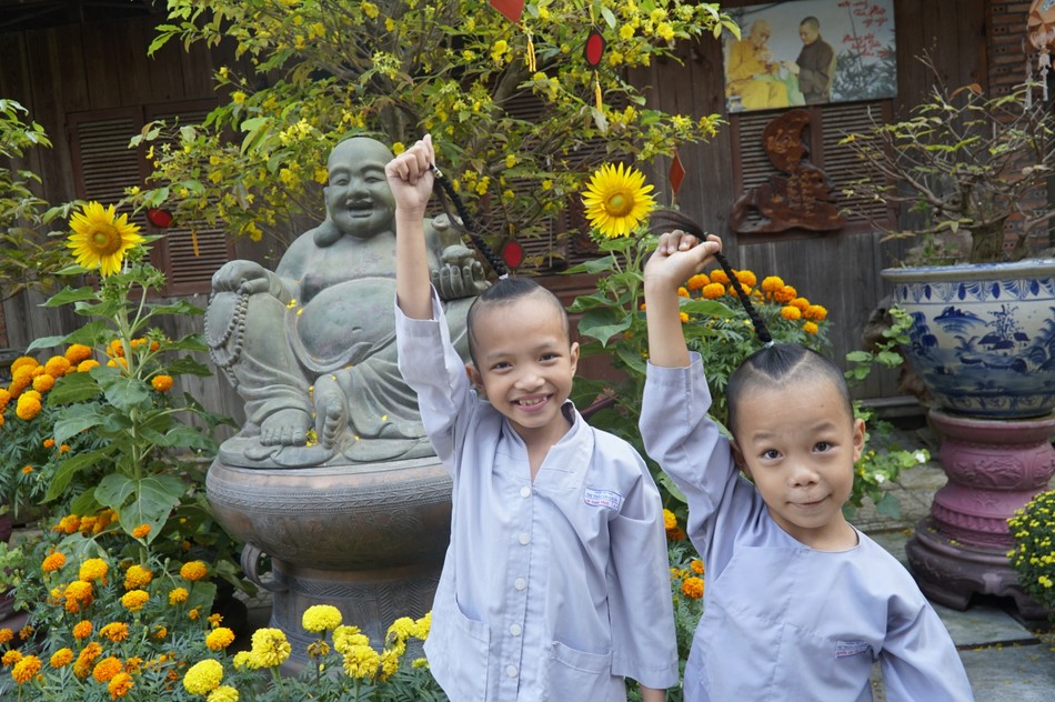 Niềm hạnh phúc của các chú tiểu khi được sống nơi cửa thiền Niềm hạnh phúc của các chú tiểu khi được sống nơi cửa thiền