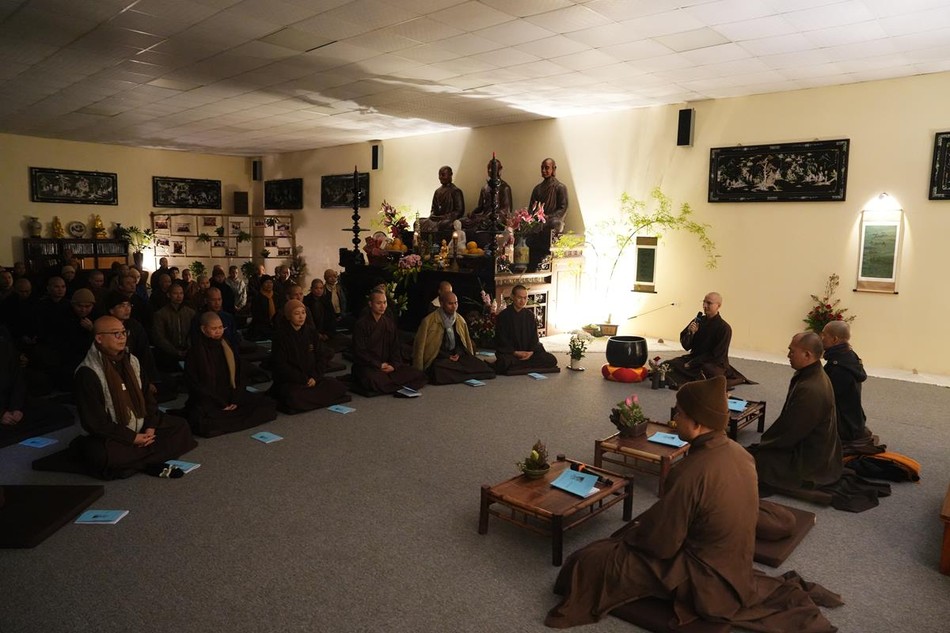 Buổi tọa đàm "Xuân trong cửa thiền" Buổi tọa đàm "Xuân trong cửa thiền"