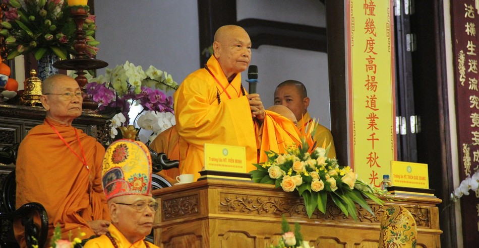 Trưởng lão Hòa thượng Thích Thiện Nhơn ban đạo từ