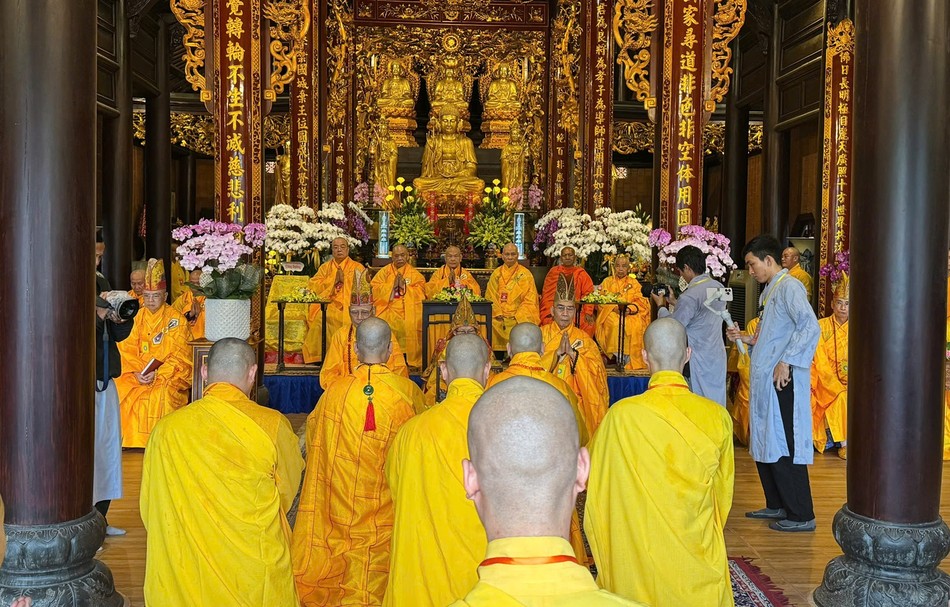 Theo chương trình, ngày 17-3, vào lúc 7 giờ 30 sẽ tấn đàn truyền giới Sa-di, Sa-di-ni; ngày 18-3, vào lúc 5 giờ 30 sẽ tấn đàn truyền giới Tỳ-kheo, Tỳ-kheo-ni và 14 giờ sẽ truyền giới Thập thiện, Bồ-tát