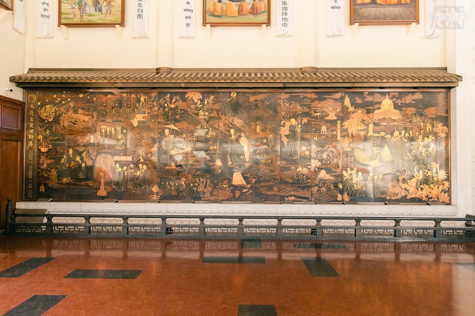 Bức tranh đồng mô tả câu chuyện của ngài Huyền Trang Bức tranh đồng mô tả câu chuyện của ngài Huyền Trang