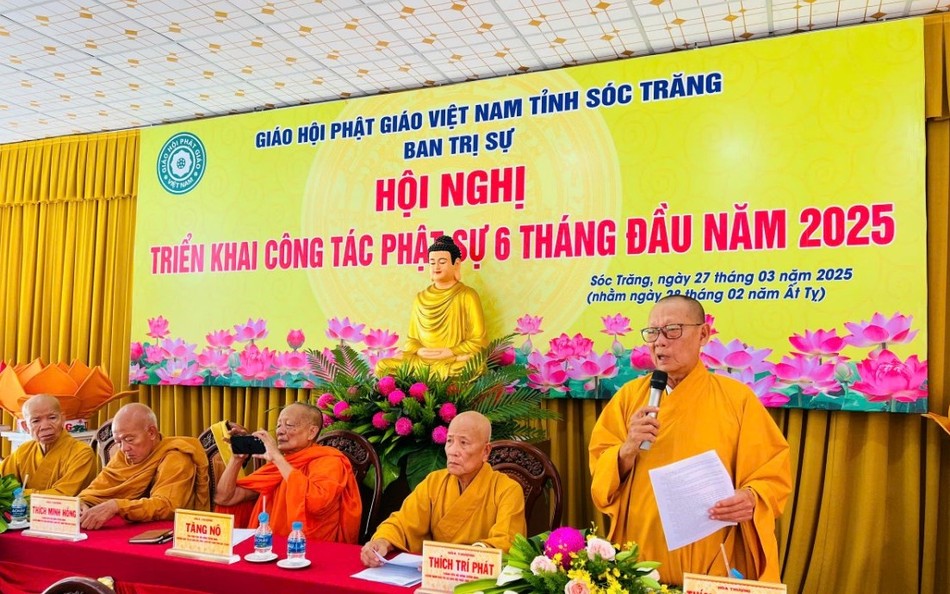 Hòa thượng Thích Minh Thành phát biểu đúc kết hội nghị Hòa thượng Thích Minh Thành phát biểu đúc kết hội nghị